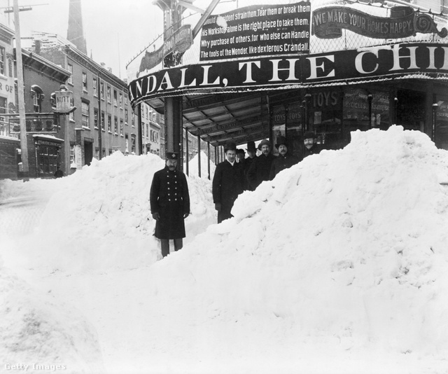 New York hó alatt 1888-ban