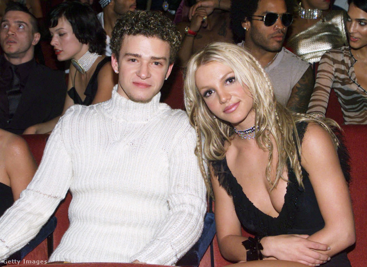 Britney Spears és Justin Timberlake az MTV Zenei Díjátadón 2000. szeptember 7-én