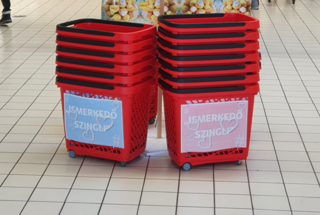 Forrás: https://www.facebook.com/auchancsomor