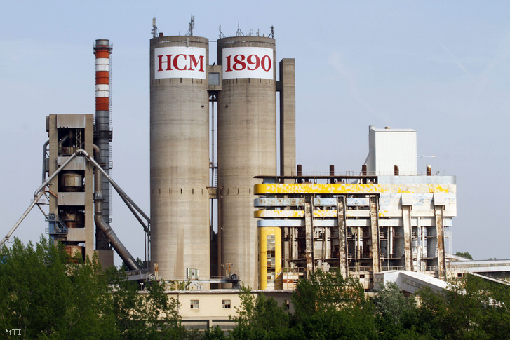 A hejőcsabai cementgyár Miskolcon 2015. május 6-án.