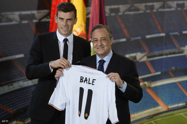 Gareth Bale és Florentino Pérez, a Real Madrid elnöke a játékos bemutatásakor