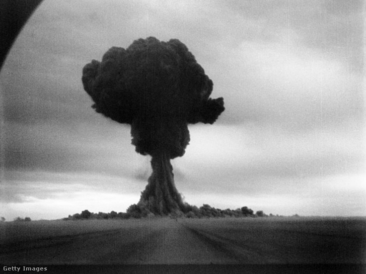 Az első szovjet atombomba-robbanás gombafelhője 1949. szeptember 29-én