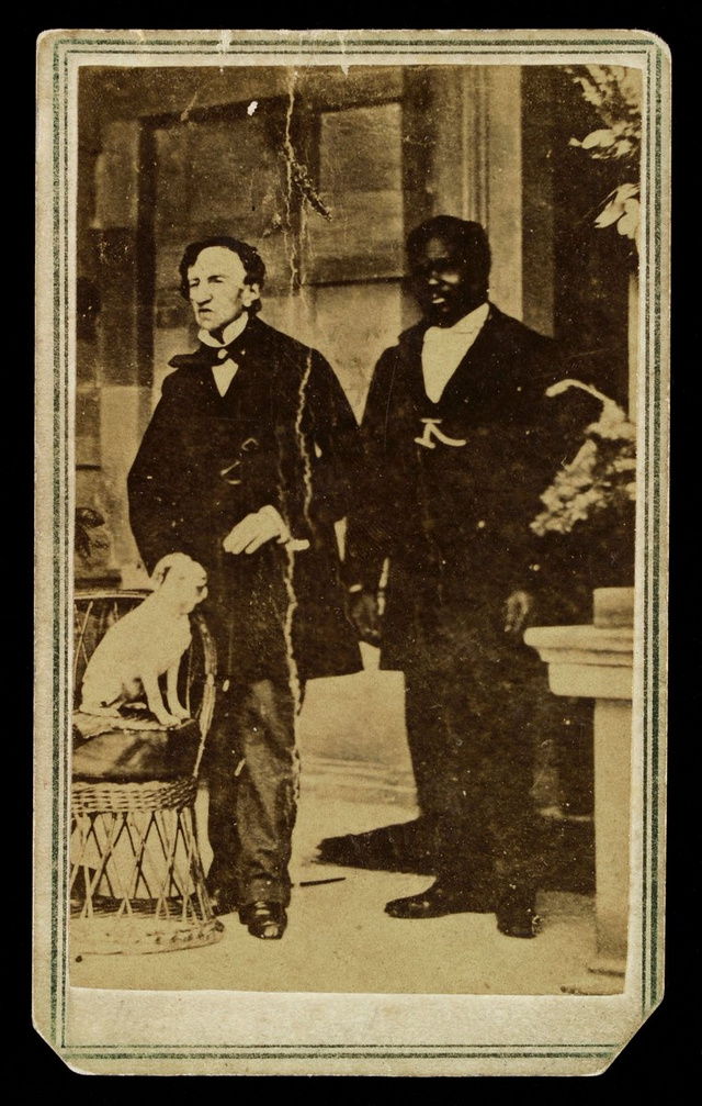 Dr. James Barry egy szolgáló és Psyche nevű kutyája társaságában Jamaicán, 1862 körül.