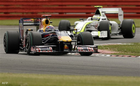 Webber Barrichello előtt Silverstone