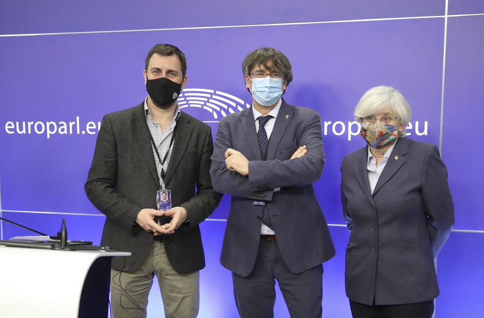 Felfüggesztették a volt katalán elnök mentelmi jogát