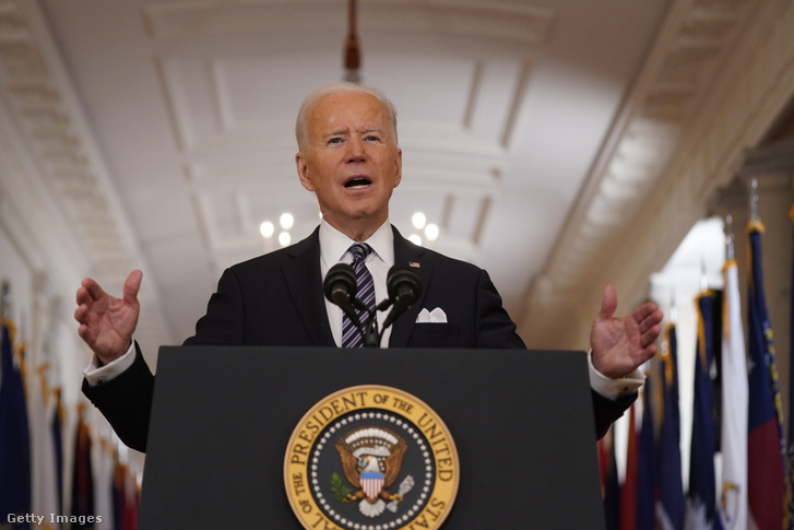 Joe Biden bejelenti oltási tervét a Fehér Házban 2021 március 11-én.