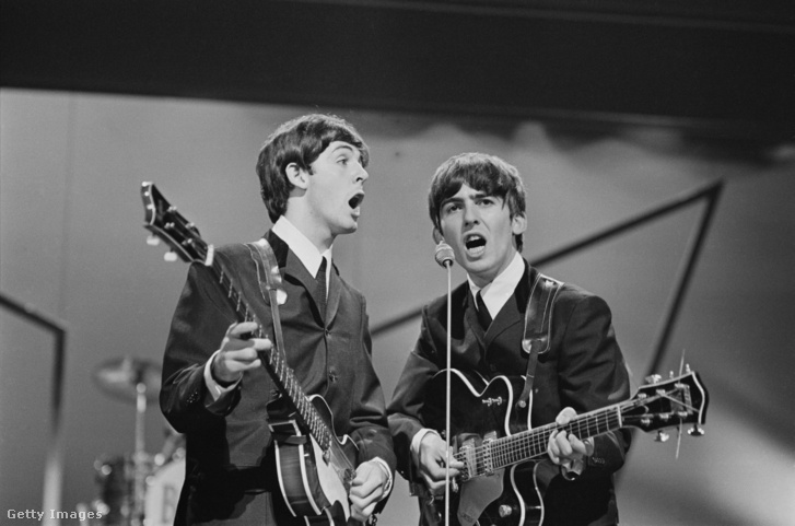 Pall McCartney és George Harrison öt évvel a bűncselekmény elkövetése után bujkál a londoni Palladium színpadán