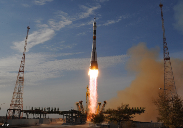 A Szojuz TMA-06M űrhajó startja a kazah Bajkonúr űrközpontból 2012. október végén.