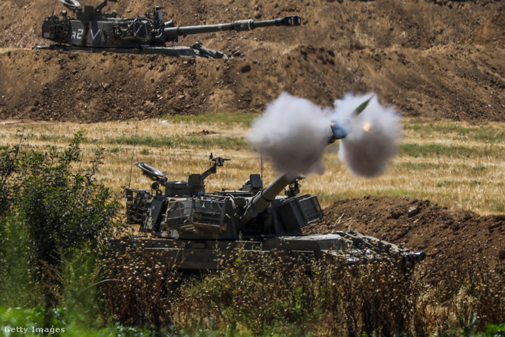 Az izraeli tüzérség támadja a Gázai övezetet 2021. május 16-án