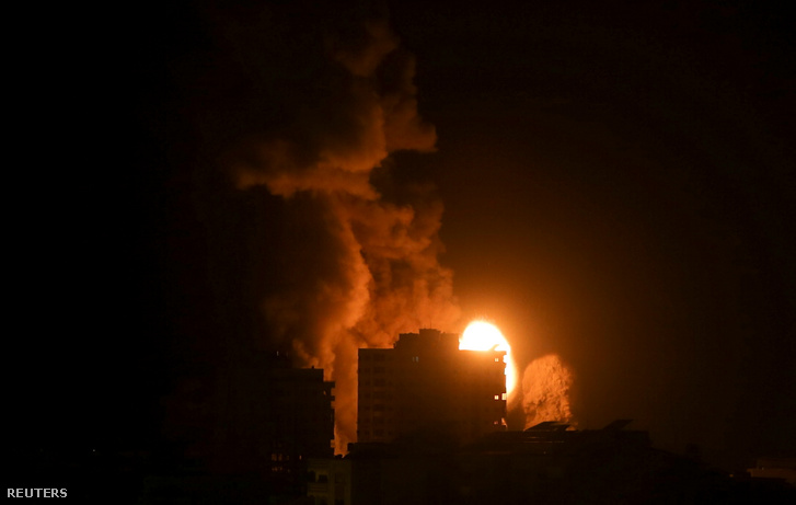 Izraeli légi csapások a Gázai övezetben 2021. május 17-én