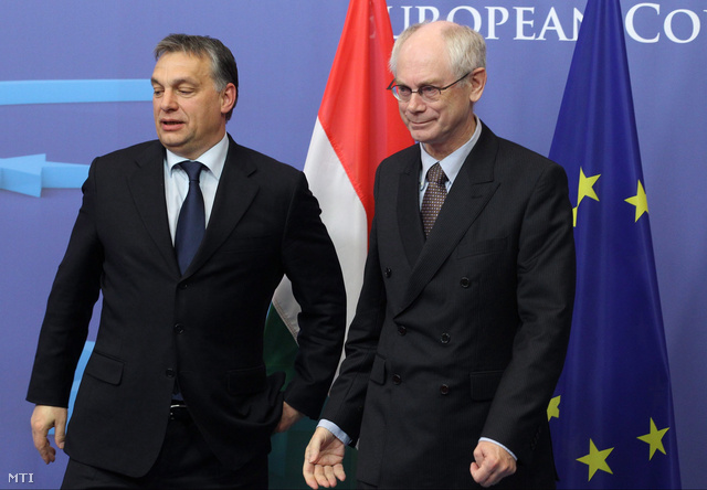 Orbán Viktor magyar miniszterelnököt fogadja Herman Van Rompuy, az Eupai Tanács elnöke