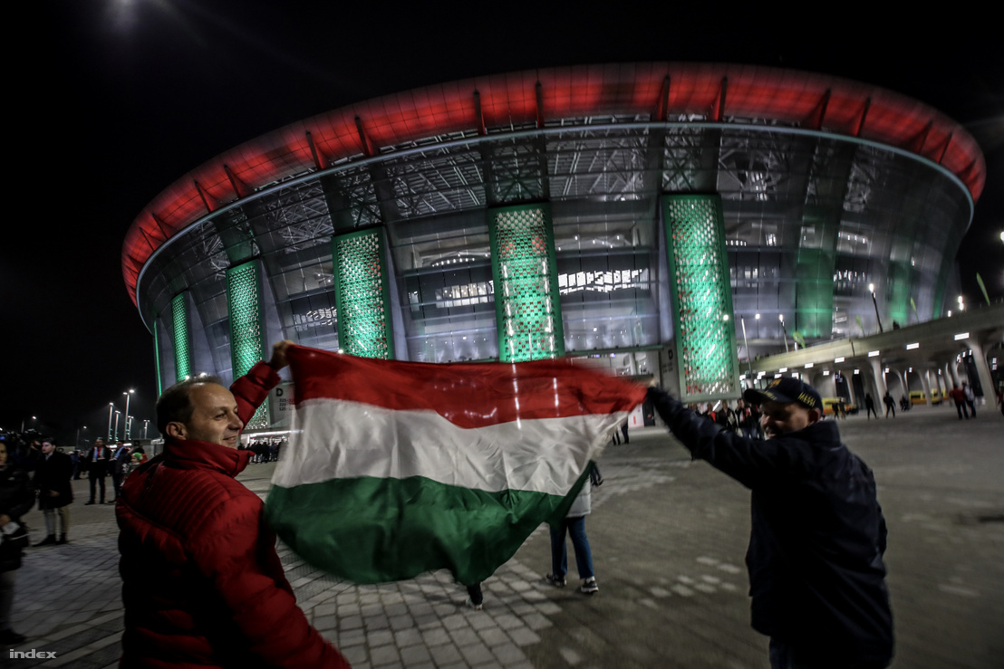 Szurkolók a Magyarország–Uruguay mérkőzés előtt 2019. november 15-én