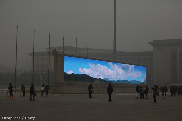 Led-fal a Tienanmen téren