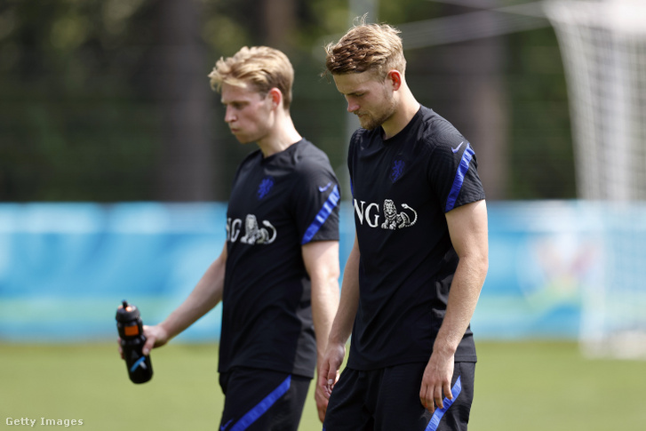 De Jong és De Ligt is bekerült az álomcsapatba