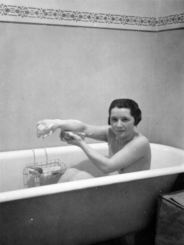 Az 1940-es években a városi lakásokban sok helyen volt már fürdőszoba