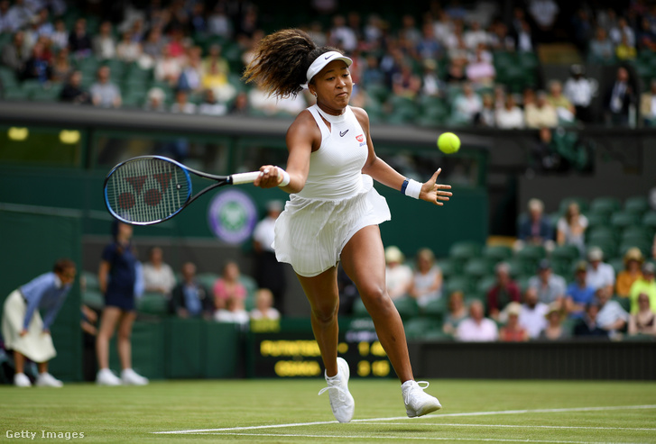 Oszaka Naomi a wimbledoni teniszbajnokságon 2019. július 1-jén Londonban