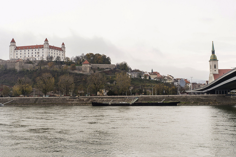 Jött az árvíz, félelmetes emelkedésnek indult a Duna vízszintje Pozsonynál
