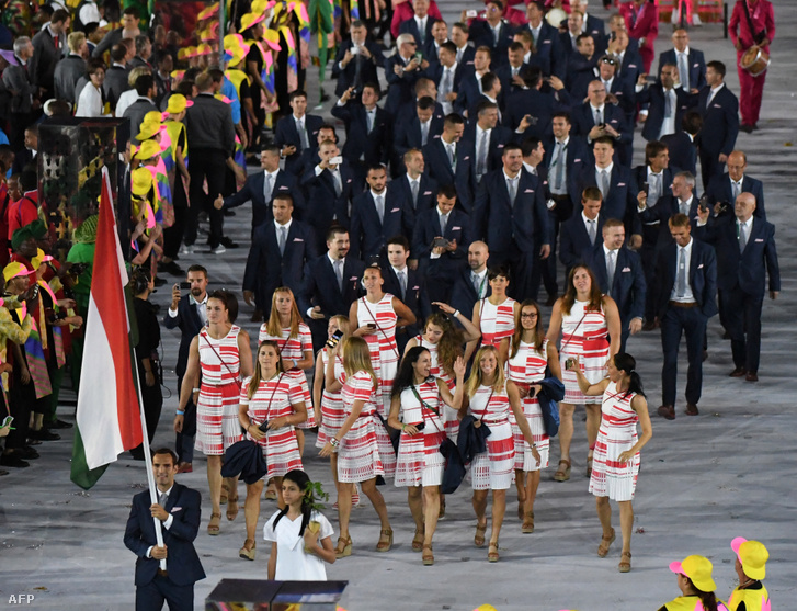 A 2016-os olimpián Szilágyi Áron vitte a magyar zászlót a