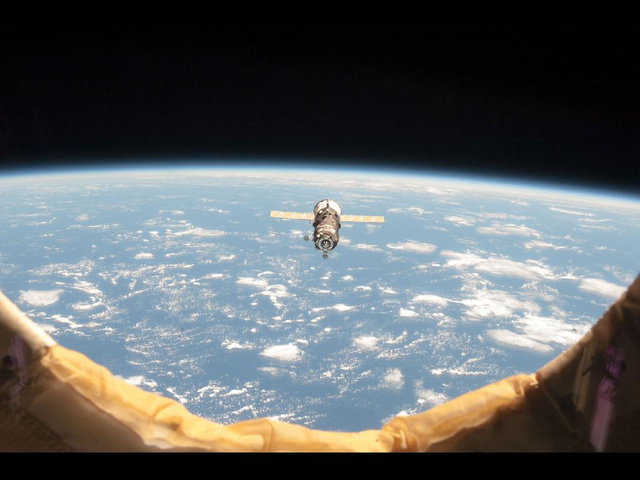 728119main iss034e046383 1600 1024-768