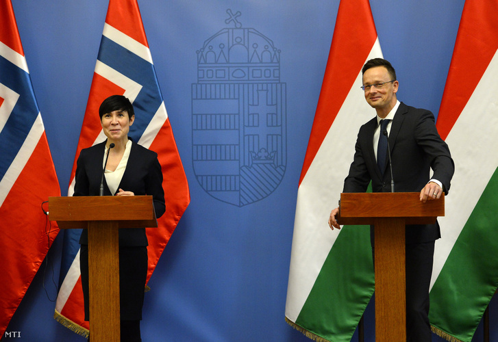 Szijjártó Péter külgazdasági és külügyminiszter és Ine Marie Eriksen Soreide norvég külügyminiszter megbeszélésüket követően sajtótájékoztatót tart a Külgazdasági és Külügyminisztériumban 2019. február 22-én