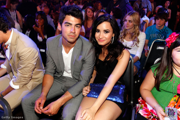 Joe Jonas és Demi Lovato 2010-ben