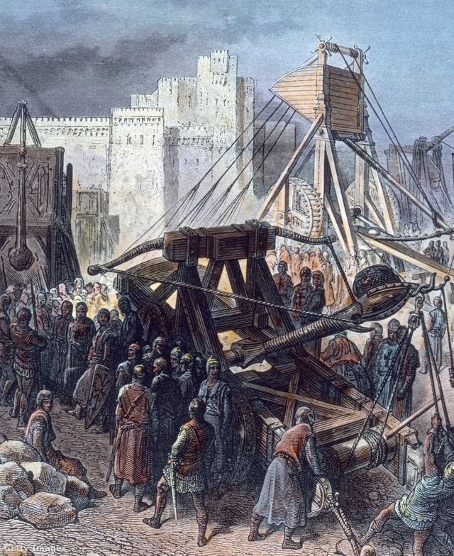 A keresztes hadak torbocsint vetnek be Jeruzsálem ostrománál.