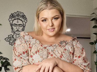 Túlzásba vitte a vibrátorhasználatot, teljesen lezsibbadt Lacey-Jade odalent