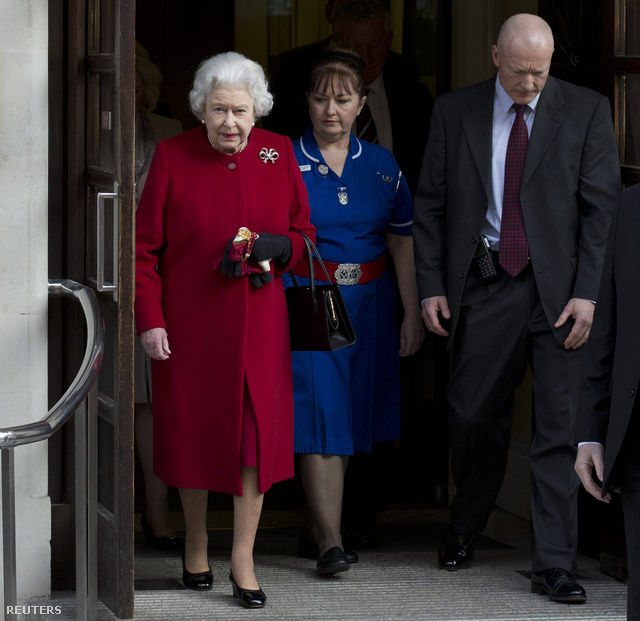 2013. március 4-én II. Erzsébet elhagyja a kórházat