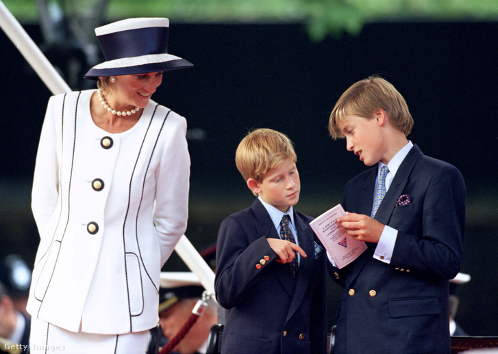 Diana hercegnő Harryvel és Vilmossal