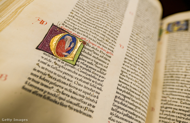 Oldal egy 1462-es Gutenberg Bibliából.
