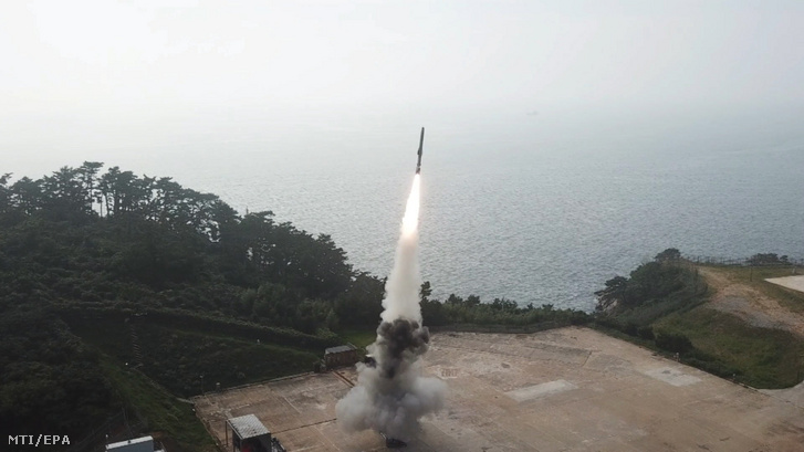 Dél-Korea tesztet hajt végre egy saját gyártmányú tengeralattjáróról indított ballisztikus rakétával (SLBM) 2021. szeptember 15-én
