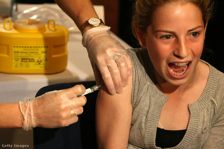 A világ első méhnyakrák elleni HPV vakcinájának beadása 2006 augusztusában