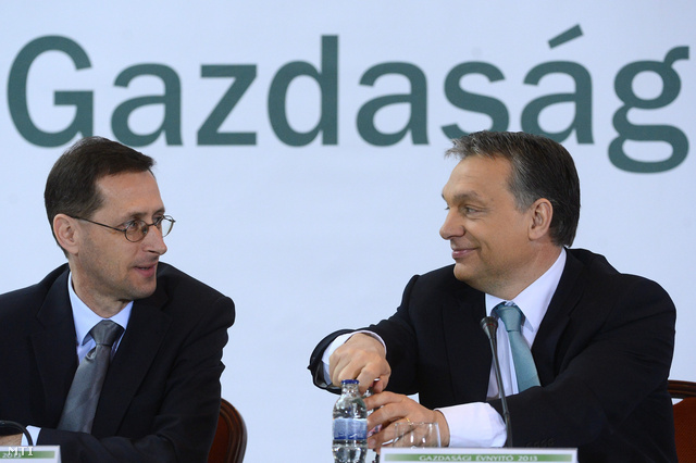 Varga Mihály és Orbán Viktor a Gazdasági Évnyitón