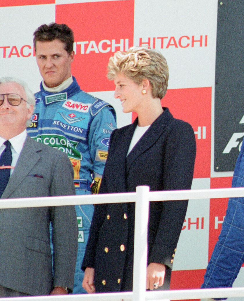 Michael Schumacher kicsit szomorú volt az 1994-es brit nagydíjon, amelyen Diana hercegnő is részt vett.