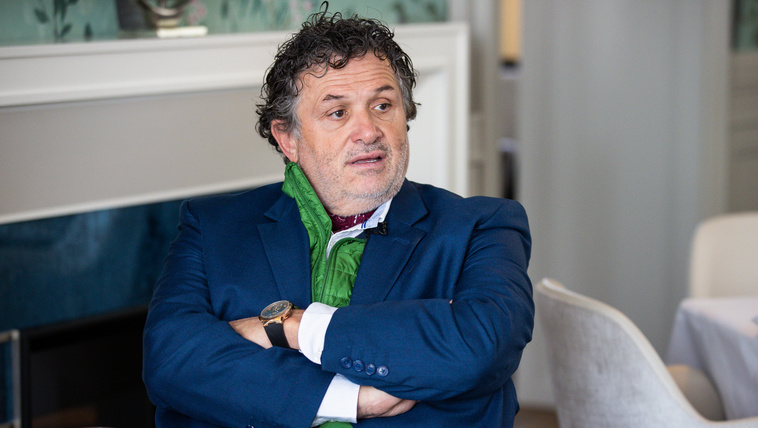 Százmilliós perre készül Galambos Lajos