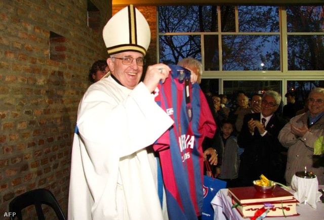 Jorge Mario Bergoglio a San Lorenzo de Almagro mezével