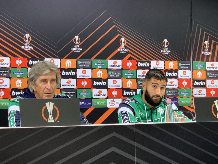 Manuel Pellegrini és Nabil Fekir a mérkőzést megelőző sajtótájékoztatón