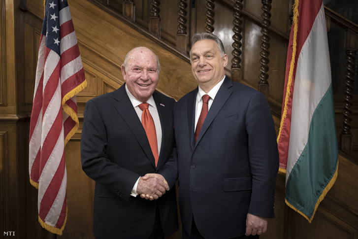 Informális megbeszélést folytatott Orbán Viktor miniszterelnök és David Cornstein, az Egyesült Államok magyarországi nagykövete 2020. március 6-án