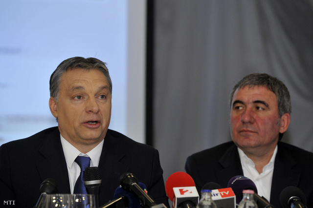 Orbán Viktor és Gheorghe Hagi a Puskás Suzuki Kupa nemzetközi utánpótlás-labdarúgótorna sajtótájékoztatóján
