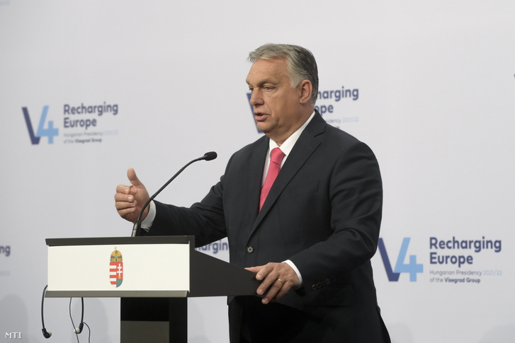 Orbán Viktor miniszterelnök a V4–Egyiptom csúcstalálkozó utáni sajtónyilatkozaton, a Várkert Bazárban 2021. október 12-én