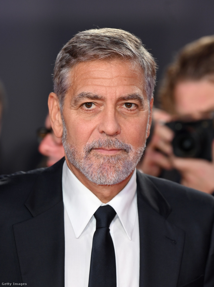 George Clooney szintén tiniként vesztette el szüzességét, de az első orgazmusának története sokkal érdekesebb a Daily Beast szerint."Hat vagy hét éves lehettem, kötelet másztam éppen