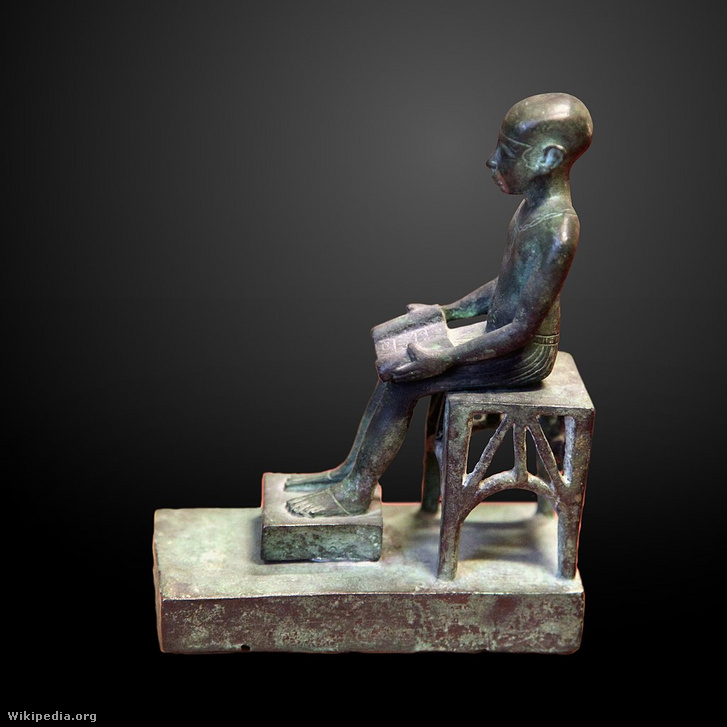 Imhotep szobra, Louvre Múzeum, ősi egyiptomi tárlat