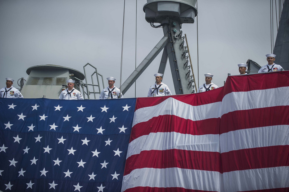 Meneszti oltatlan matrózait az amerikai haditengerészet