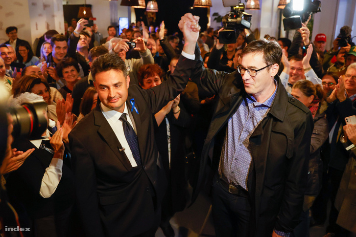 Márki-Zay Péter és Karácsony Gergely az ellenzéki előválasztás 2. fordulójának eredményhirdetésén, 2021. október 17-én
