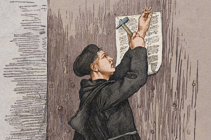 Az illusztráció azt mutatja be, amikor Luther Márton kitűzi téziseit a wittenbergi templom kapujára 1517. október 31-én