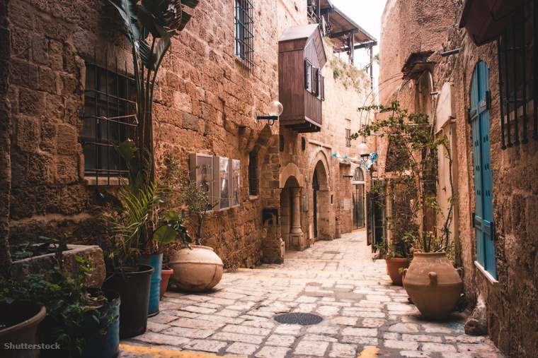 Mesébe illő Tel Aviv óvárosának, Old Jaffának utcája.