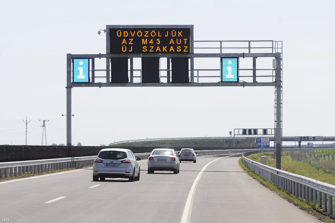 Az M43-as autópálya Makó és az országhatár közötti szakasza 2015. július 11-én
