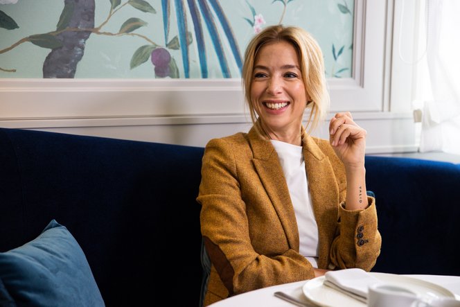 Kovács Patrícia a szemünk láttára szedi szét és rakja össze magát
