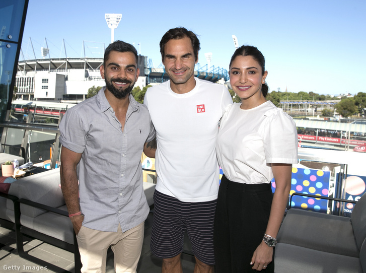 Virat Kohli és felesége a teniszsztár Roger Federerrel