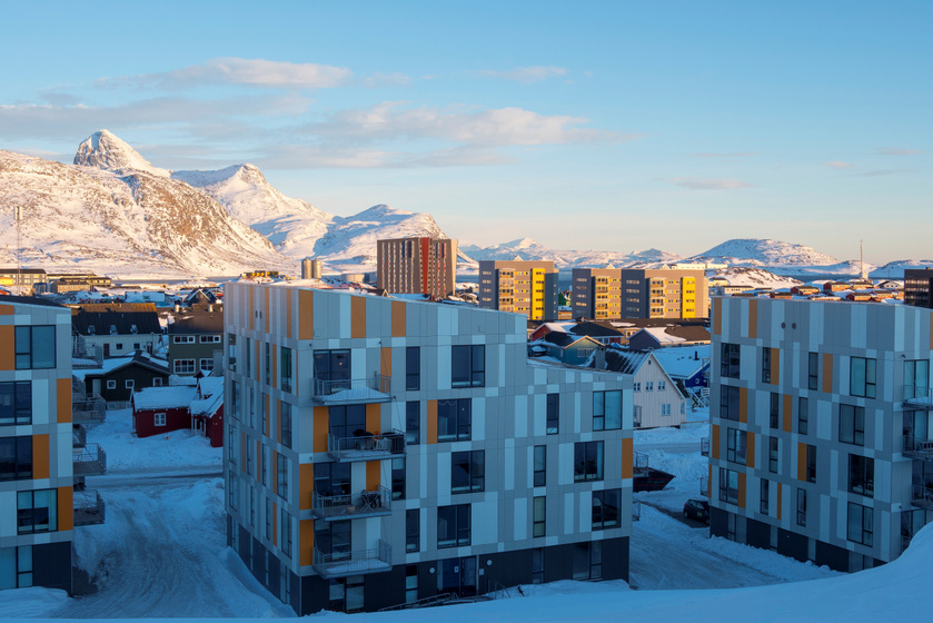 Új építésű házak Nuuk modern kerületében.